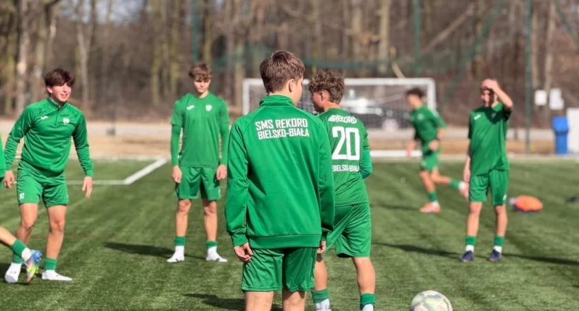 Serce i talent młodych piłkarzy Rekordu – U-16 zdobywa SportWin Cup 2024!