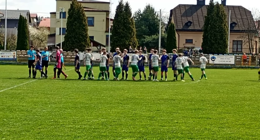 Derby Juniorów TS Koszarawa i Góral Żywiec jak zakończył się emocjonujący mecz?