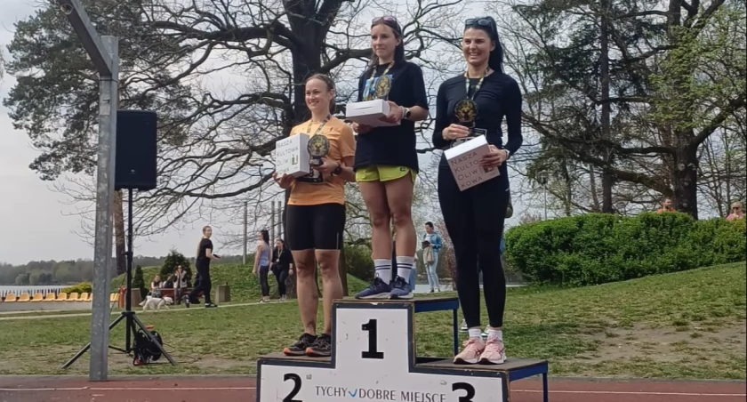 Dagmara Kowalewska triumfuje w Tychach podczas IX Biegu Jelenia.