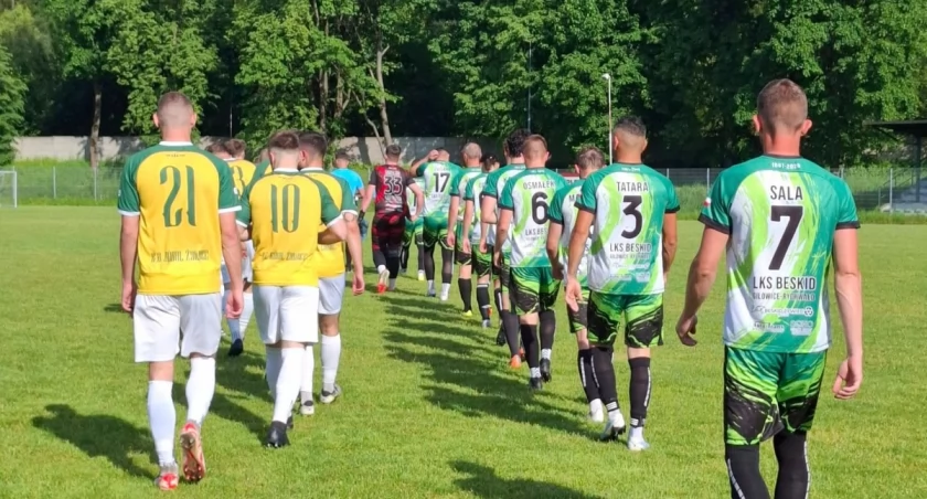 Instal MaX A Klasa Żywiec po 23 kolejkach lider z przewagą sześciu punktów