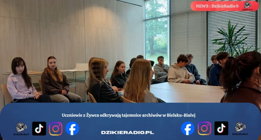Uczniowie z Żywca odkrywają tajemnice archiwów w Katowicach