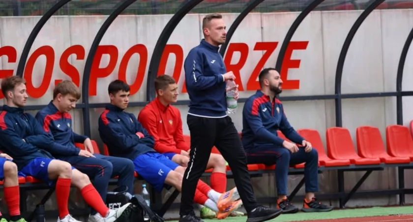 CKS Piast kończy współpracę z trenerem Michałem Trojakiem przed nowym sezonem