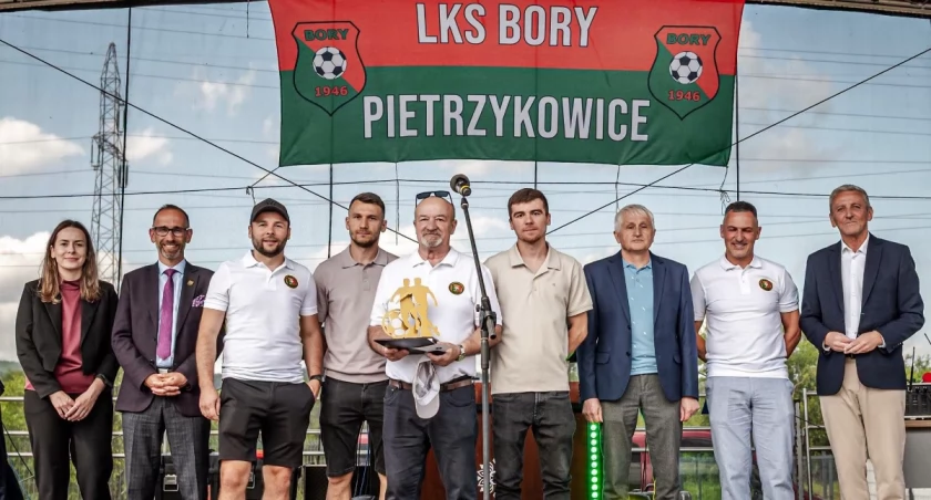 LKS Bory Pietrzykowice świętuje 80 lat działalności i sukcesy na boisku