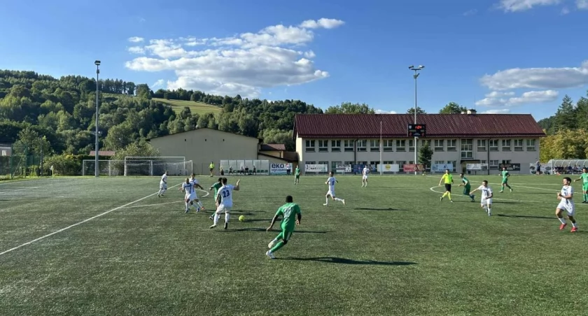 Smrek Ślemień rozpoczyna letnie przygotowania z serią wymagających sparingów.