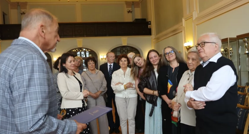 60 lat razem historia i tradycje rodziny Molińskich z Żywca