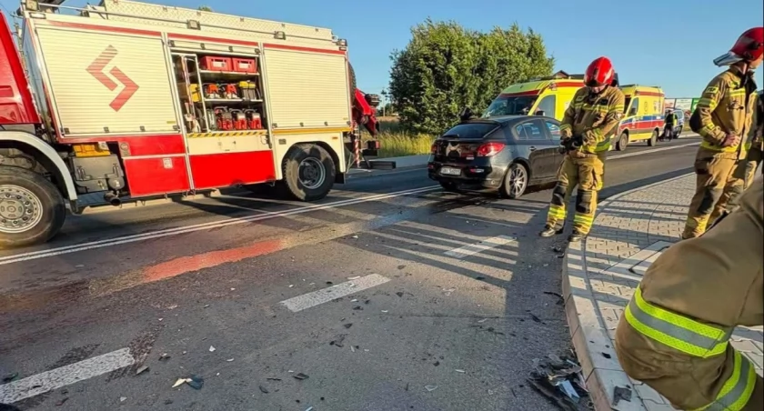 Wypadek na ulicy Krakowskiej w Żywcu. Strażacy OSP szybko na miejscu