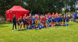Młodzi piłkarze Sokoła Słotwiny na podium III Charyt&hellip;