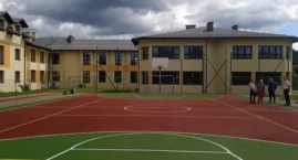 Szkoła w Lalikach ma nowe boisko i skocznię w dal go&hellip;