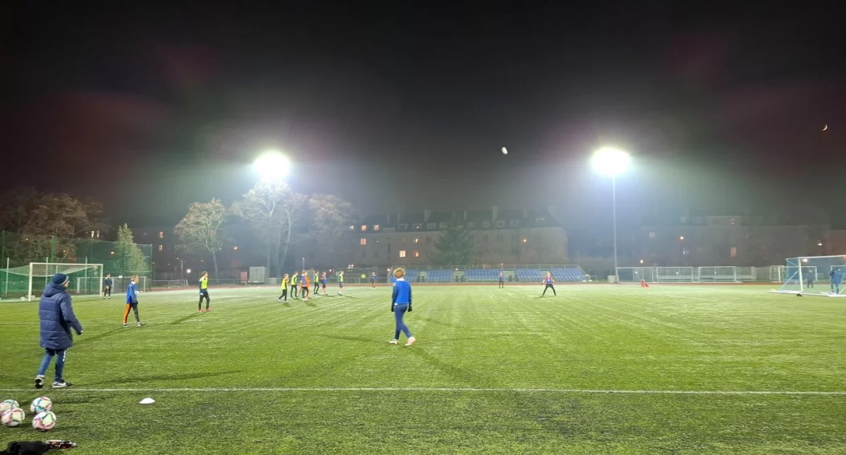 Nowe maszty na stadionie. Na meczach Wiary Lecha będzie jaśniej