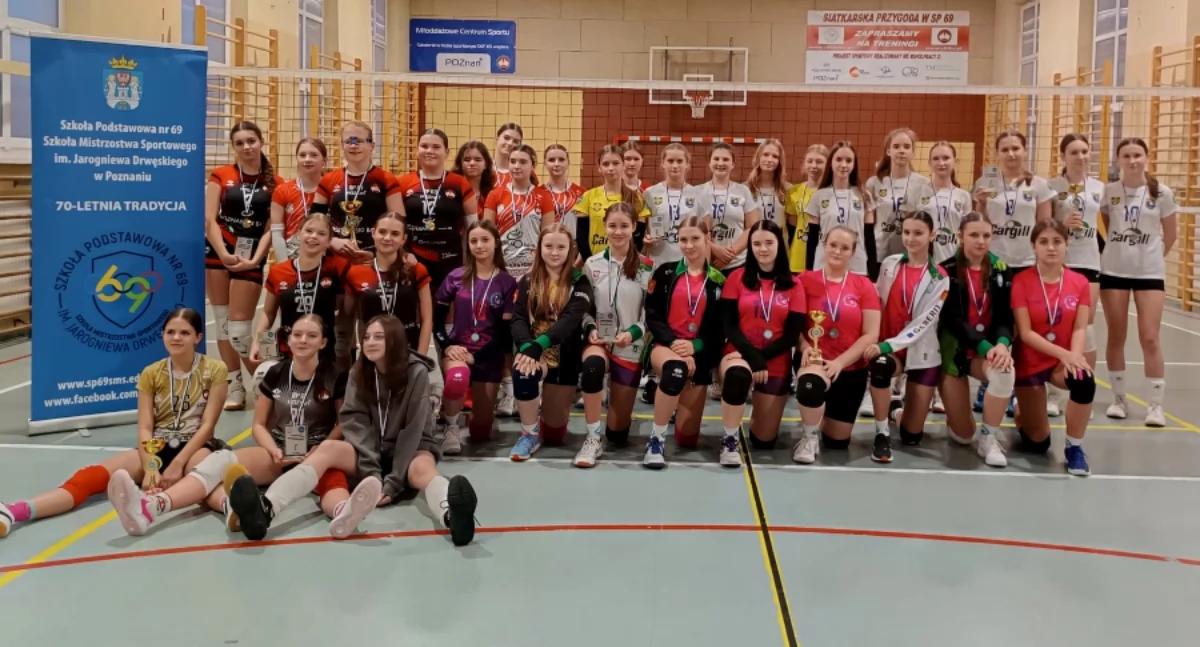 Noworoczny Turniej Siatkówki. Triumf SKF PBS SP69 Poznań