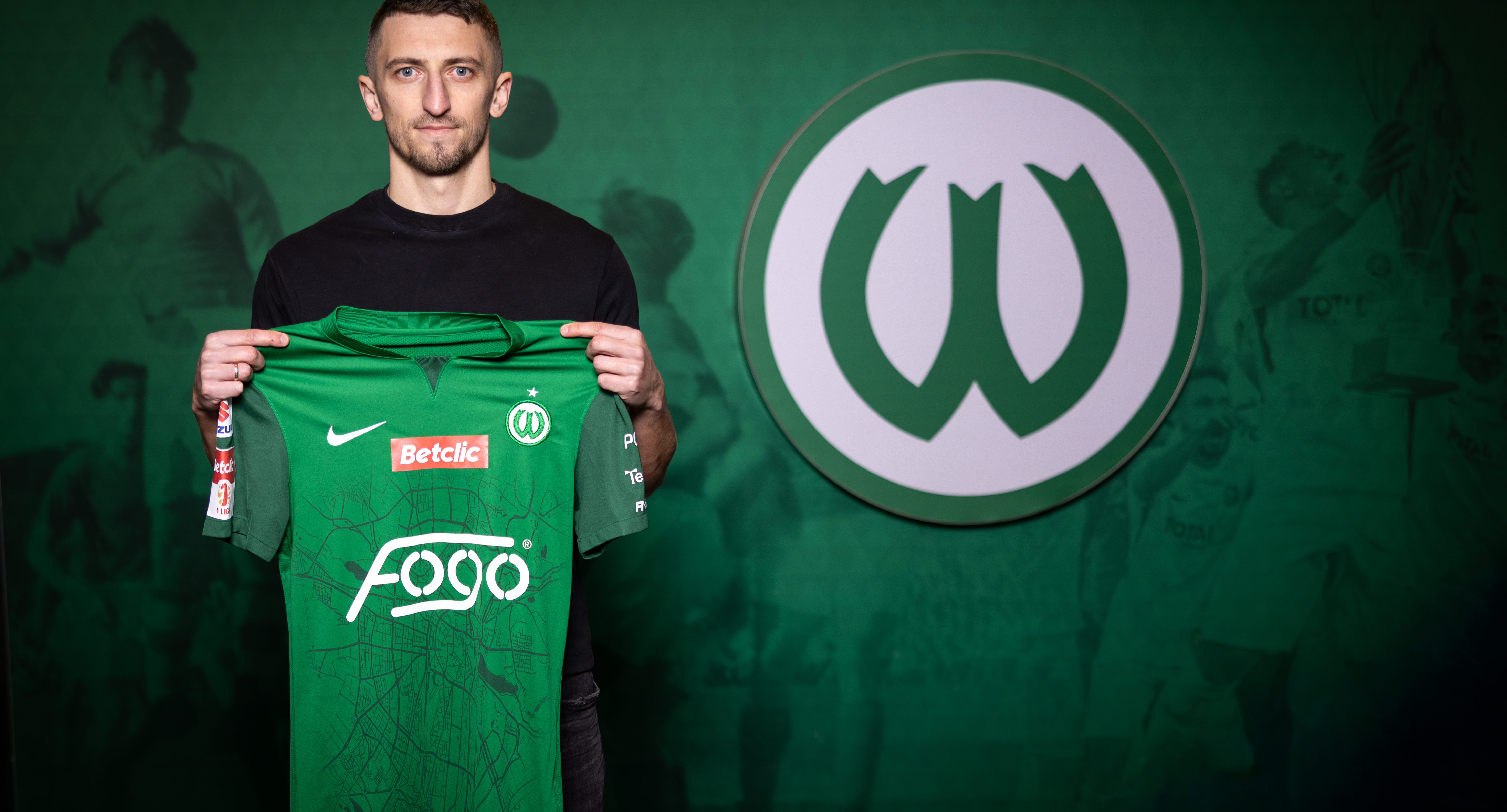 Krzysztof Drzazga w Warcie Poznań. Zapytaliśmy dyrektora sportowego czym go przekonał