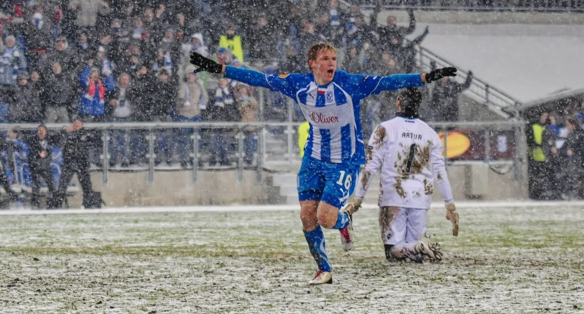 Sport.Poznań Retro. 14 lat temu Artjoms powalił Artura na oczach tysięcy stewardów GALERIA