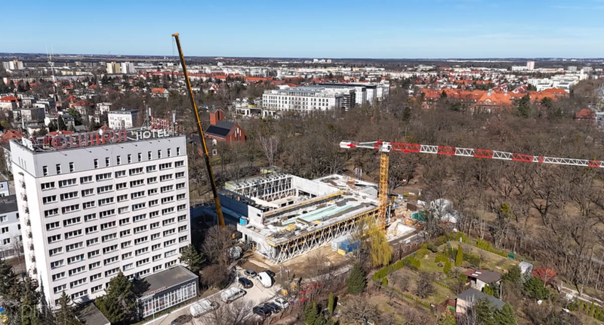 Ściany już są, czas na zadaszenie. Rośnie pływalnia przy Taborowej GALERIA ZDJĘĆ