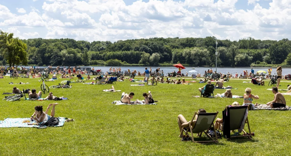 W sobotę POSIR otwiera cztery kąpieliska. 390 ton nowego piasku, na plaży bez psów i grillowania