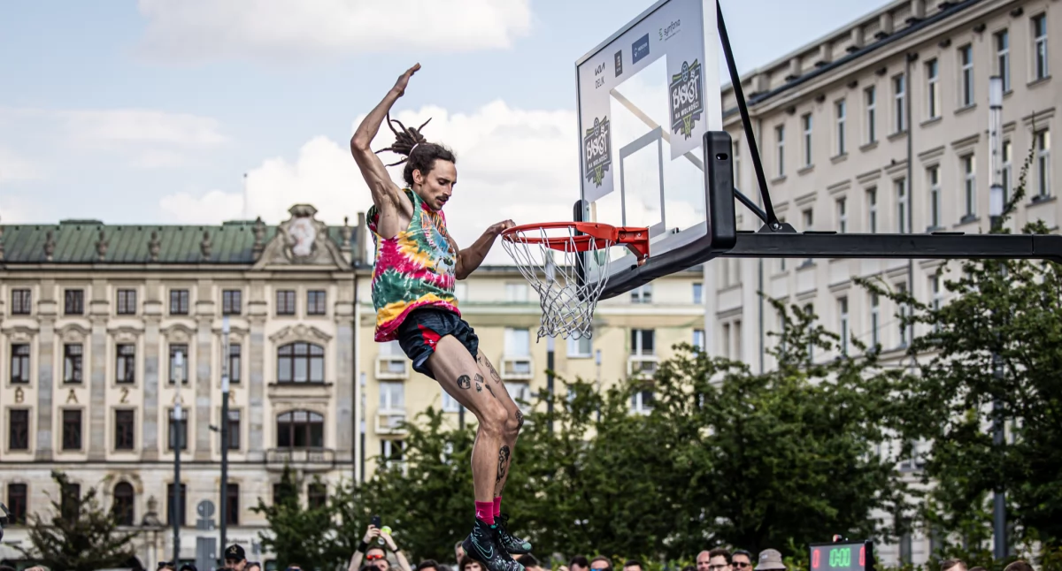 Faworyci nie zawiedli, Basket na Wolności zbiera pochwały < Nigdzie nie było tak dobrej atmosfery >