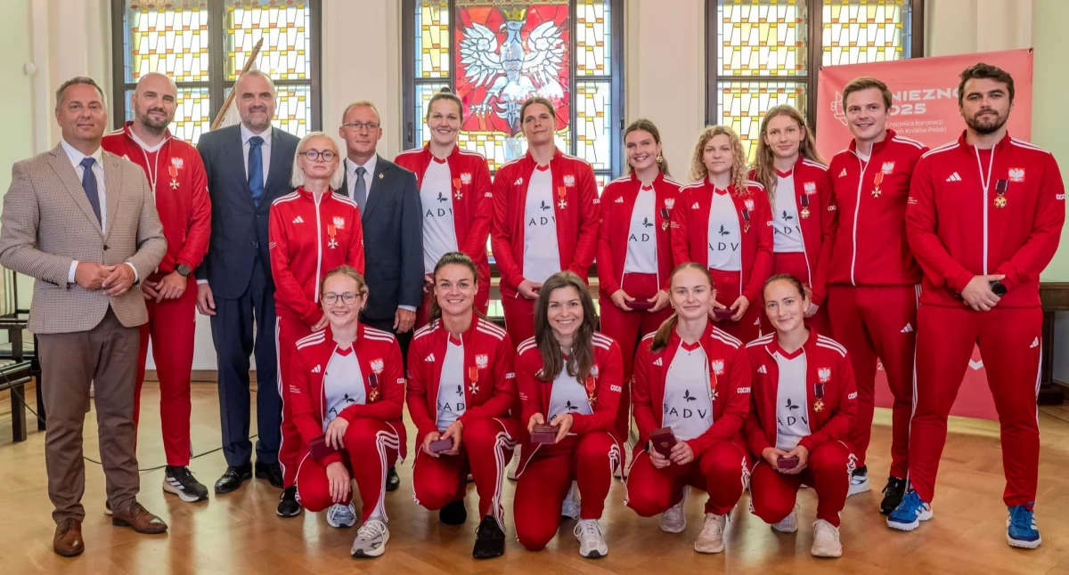 Polskie hokeistki na trawie odznaczone przez Prezydenta Andrzeja Dudę GALERIA