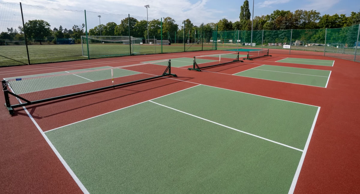Bieżnia, pickleball i koszykówka 3x3 w MOS na Śródce. Nie za wszystko trzeba płacić