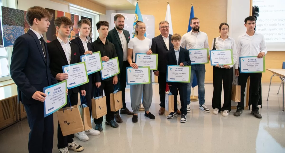 130 tysięcy złotych dla młodych sportowców. Wręczono nagrody sportowe Powiatu Poznańskiego GALERIA