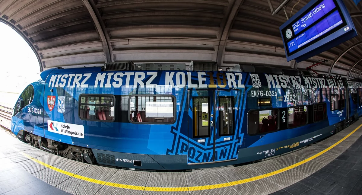 Wsiąść do pociągu nie byle jakiego. Mistrzowski skład Kolejorza ruszył w drogę