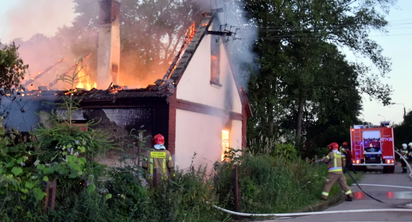 Tragiczny pożar w Zalesiu. Nie żyje 84-letni mężczyzna