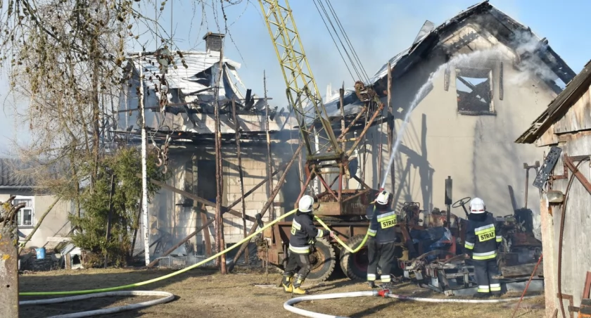 Pożar na kolonii Augustynki. Spalił się dom