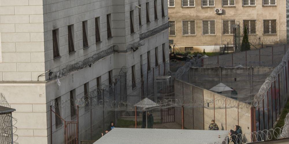 Guantanamo czy specyficzne odczuwanie dolegliwości kary?Dwie prawdy za kratami