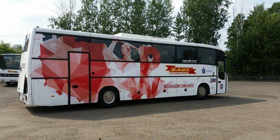 Powstańczy autobus na trasie Warszawa-Mińsk