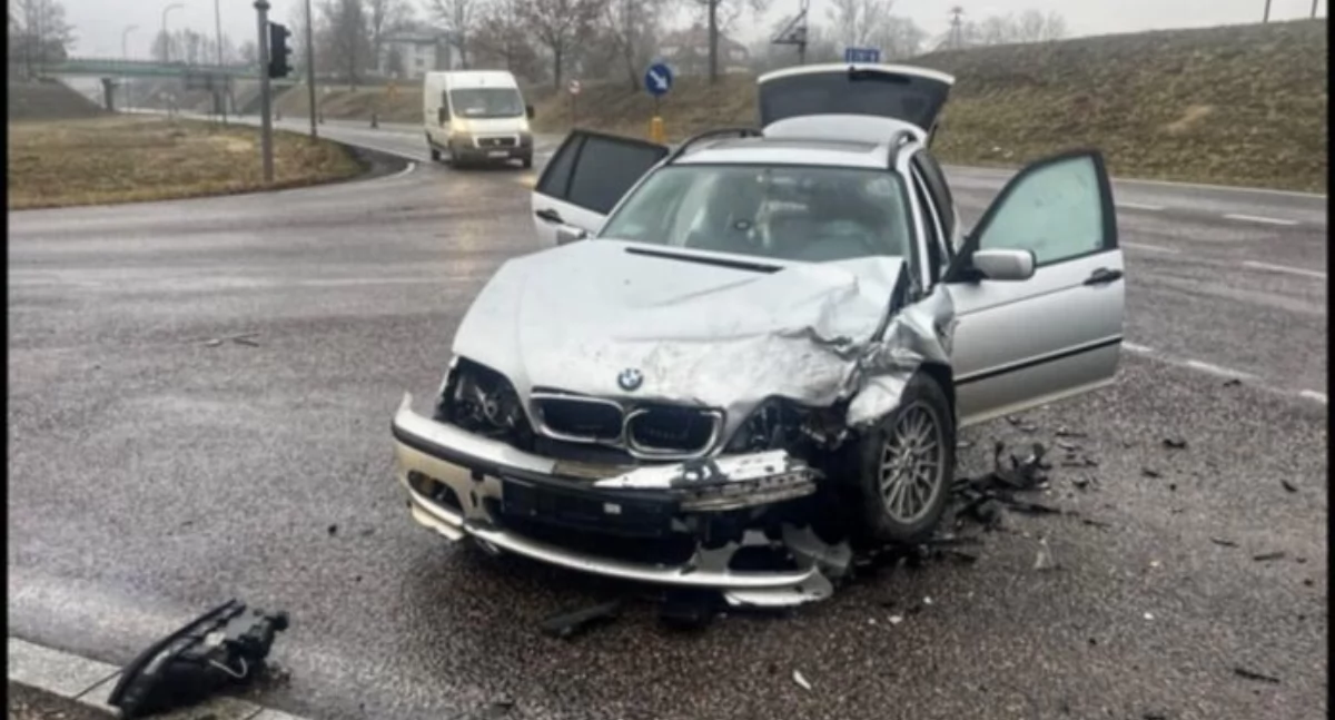 Zderzenie w Żelkowie. Jedna osoba poszkodowana
