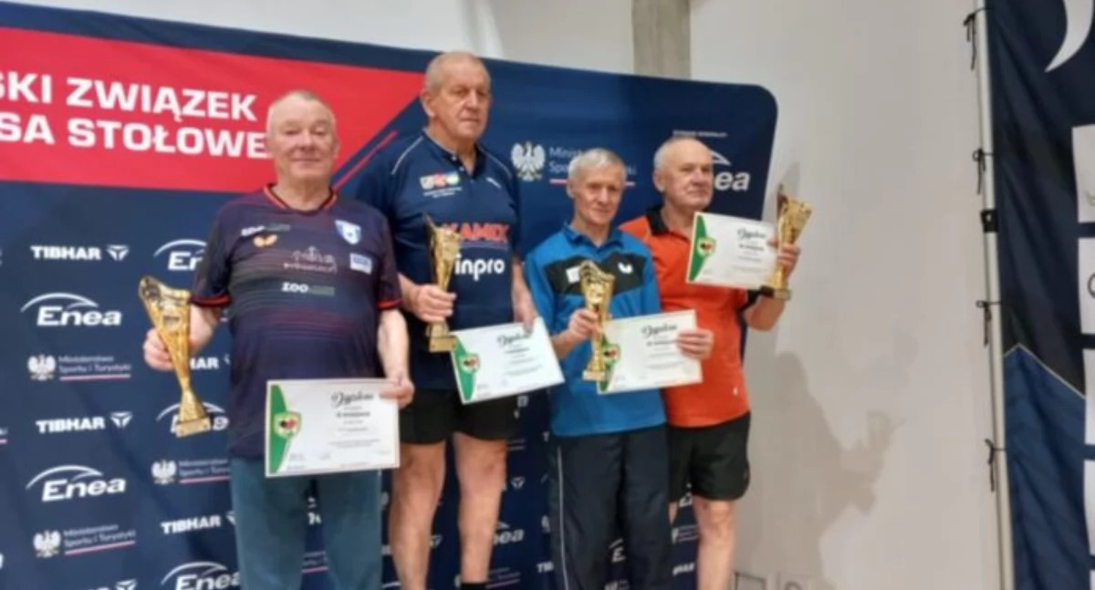Jerzy Głuchowski z podium nie schodzi