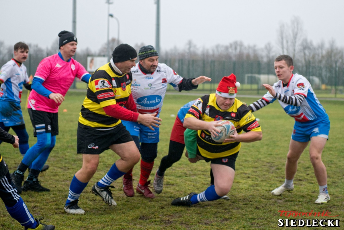 „Rugby łączy pokolenia” - powitaj Nowy Rok z jajowatą piłką