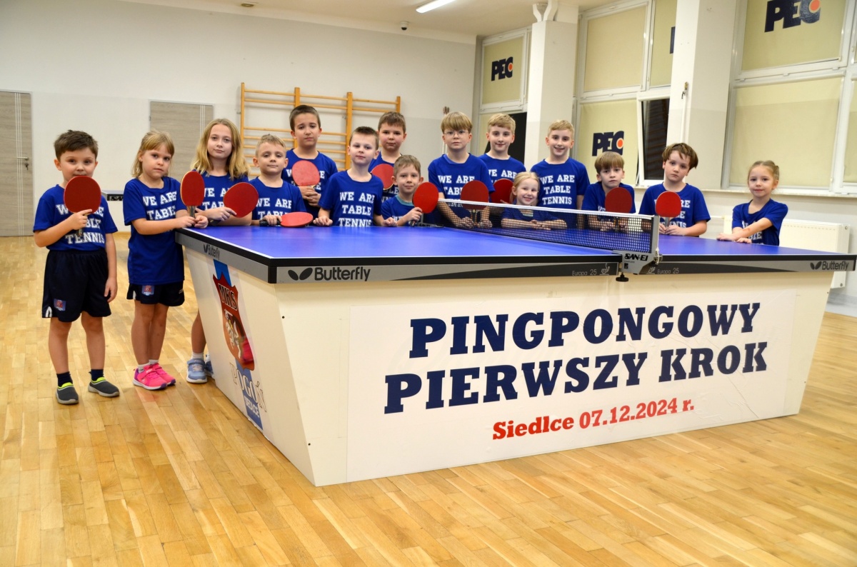 Wykonali... Pingpongowy pierwszy krok