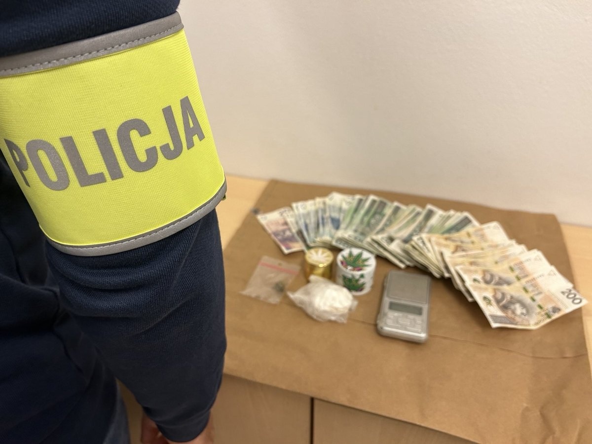 Wypożyczyli mercedesa za prawie pół miliona i nie zamierzali go zwrócić