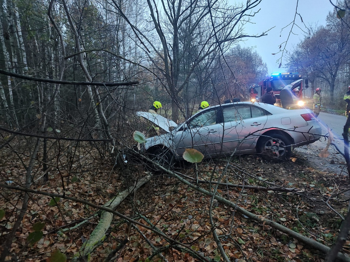 Kierujący Hyundaiem wypadł z drogi