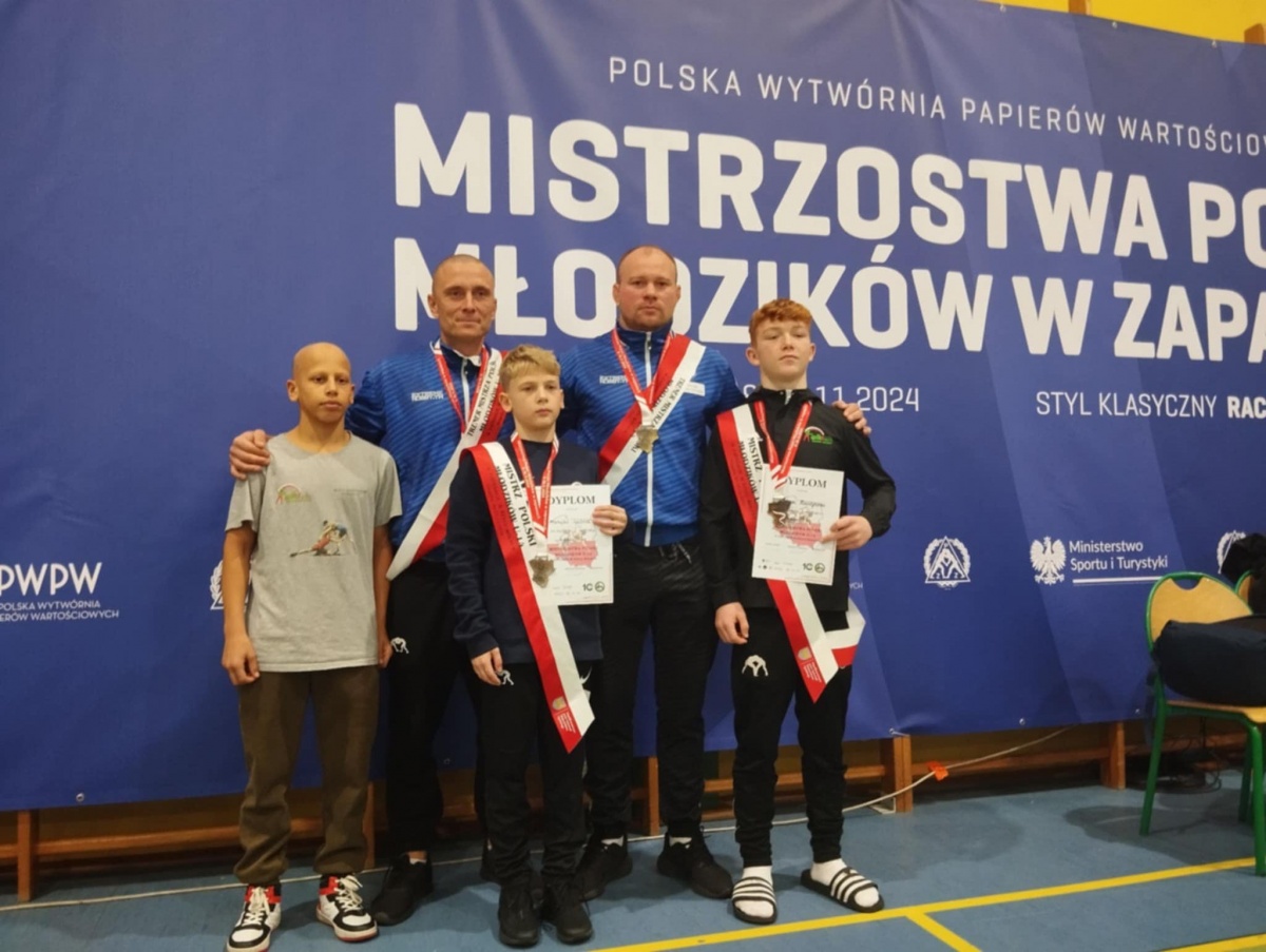 Zapaśnicze medale młodzików i młodziczek WLKS
