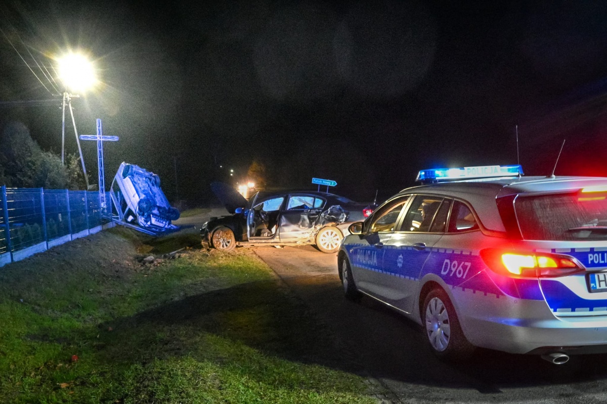 Gmina Krzywda: Auto w rowie, 19-latka z obrażeniami