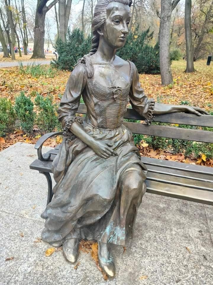 Wandalom przeszkadza nawet Ogińska
