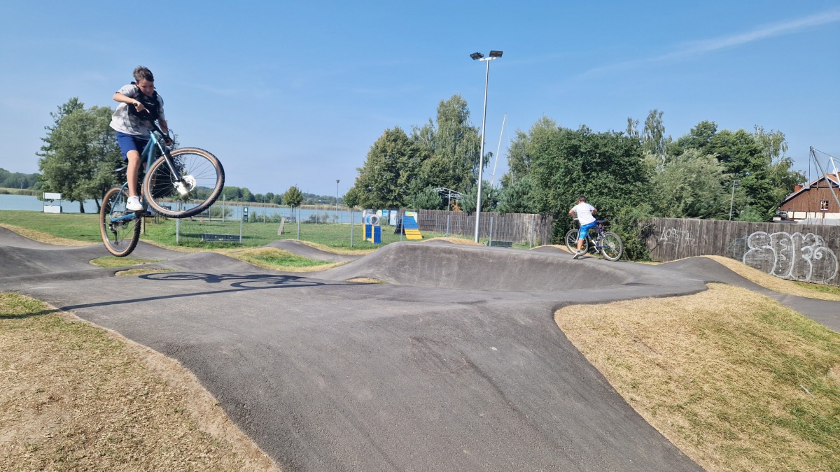 Ma powstać pumptrack, ale na razie nie ma go kto zbudować...