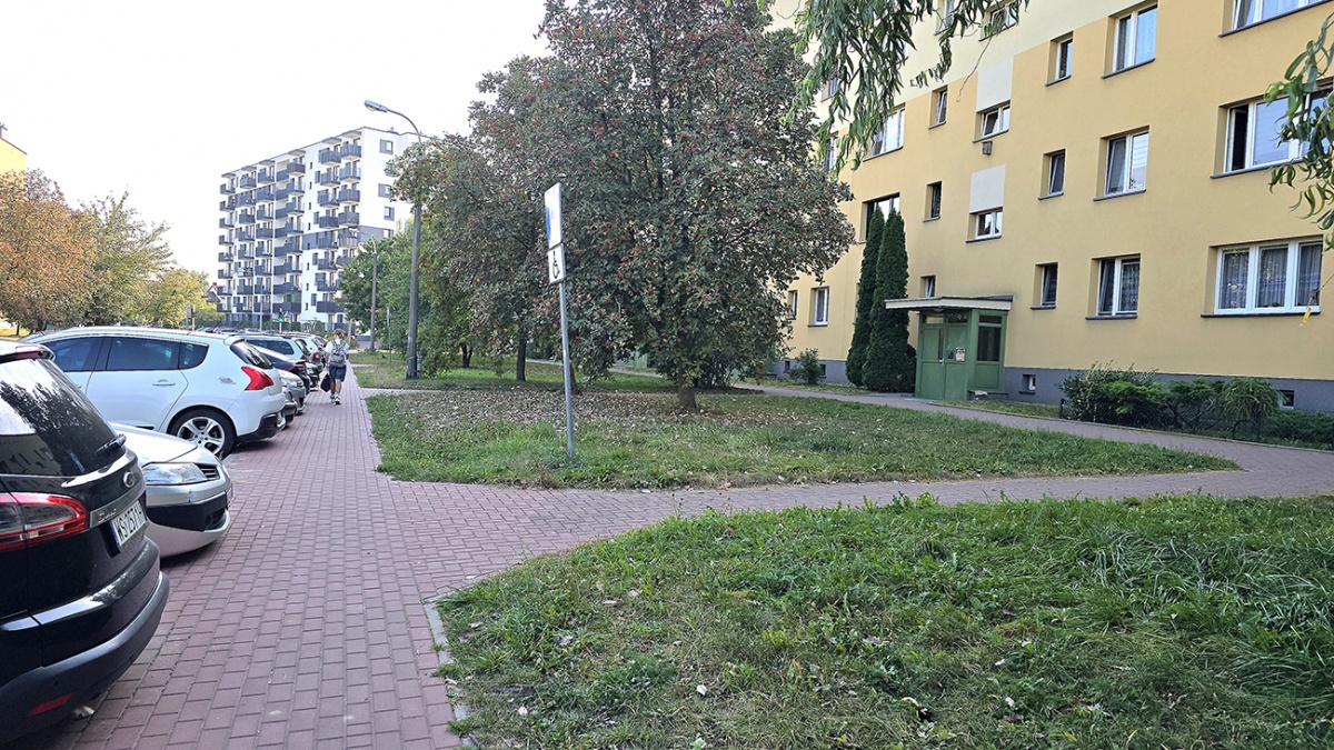 Siedlce: (Nie)wąski problem na ul. Kurpiowskiej