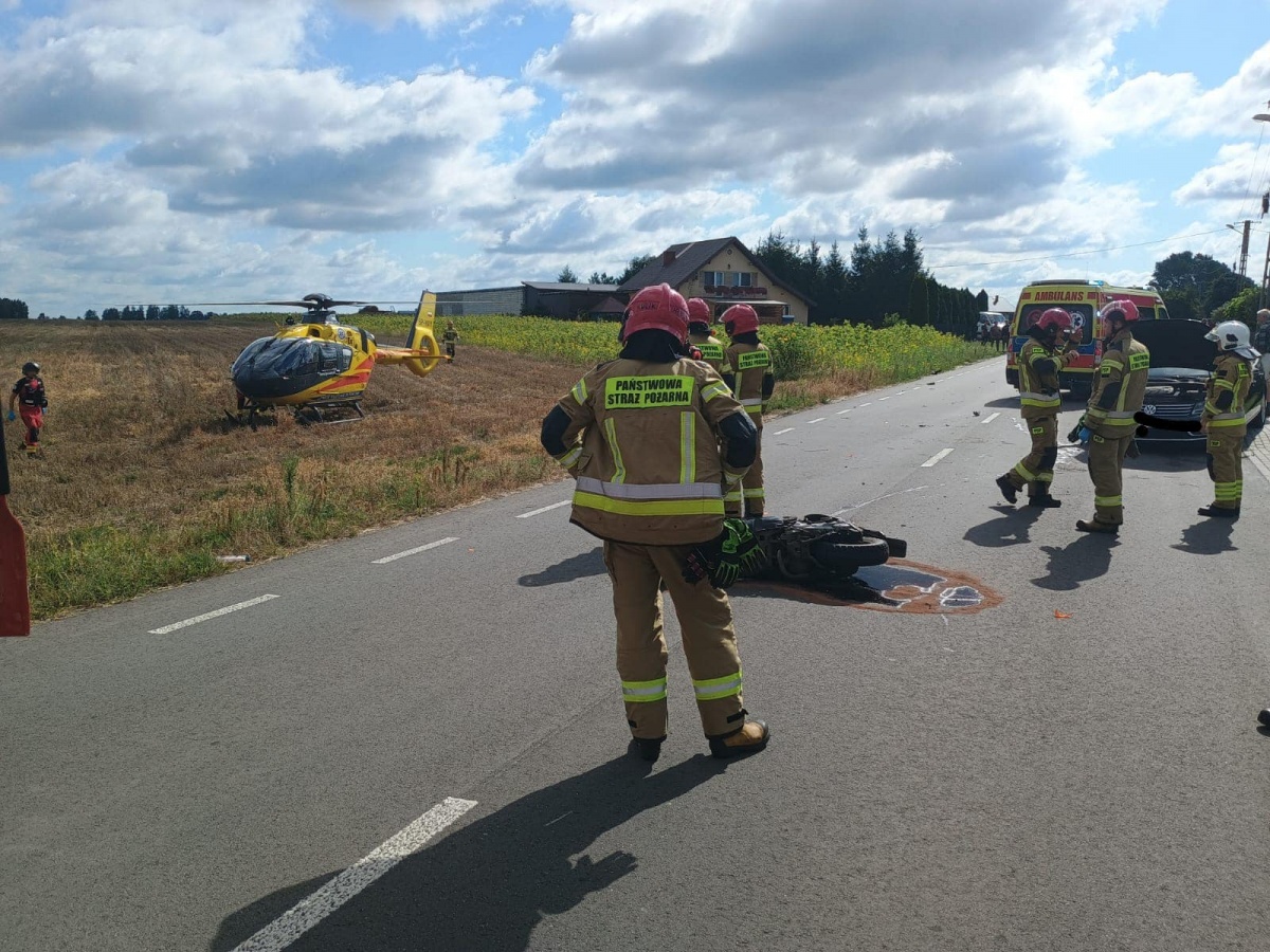 Wypadek w Adamowie. Motocyklistka przetransportowana do szpitala