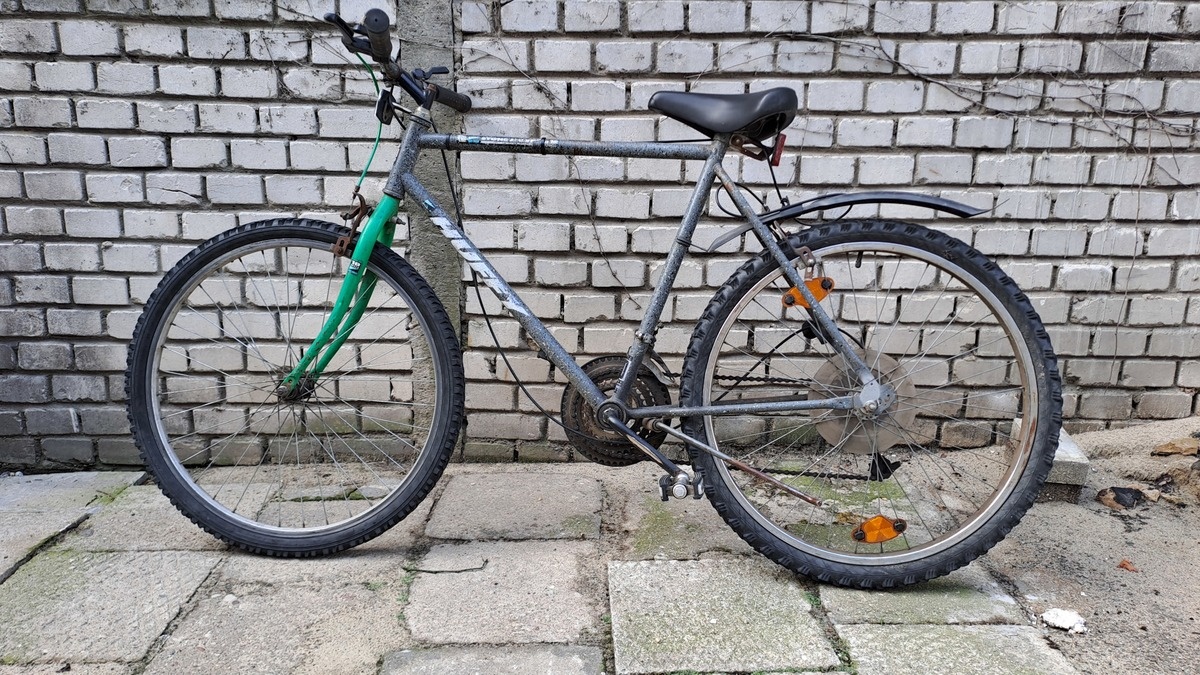 Ukradł torebkę i uciekał kradzionym rowerem