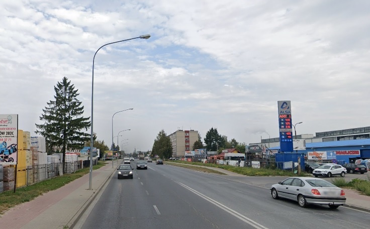 Dlaczego na ul. Brzeskiej w Siedlcach latarnie świecą przez cały dzień?