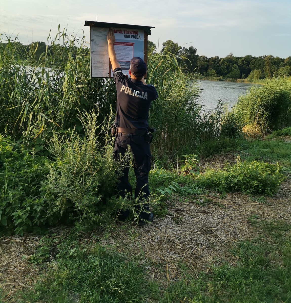 Duża liczba utonięć. Policja prosi o rozwagę nad wodą