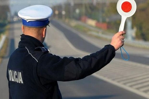 Łuków: Bez prawa jazdy jechała na egzamin