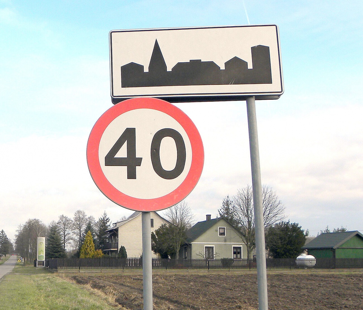 Kradną znaki na 