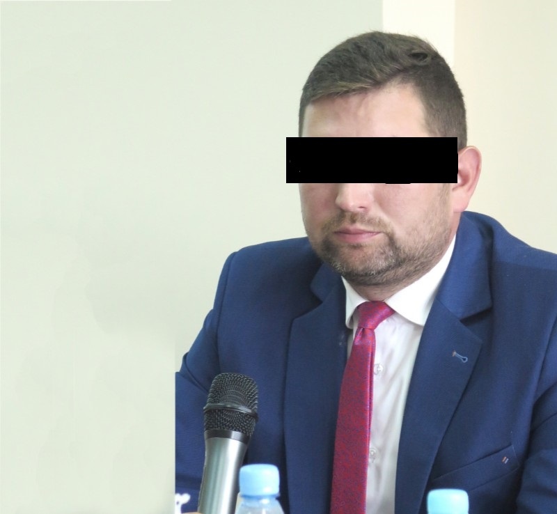 Oszukali rolników na ponad 7 mln! Jest akt oskarżenia przeciwko byłemu politykowi PiS, jego żonie i szwagrowi
