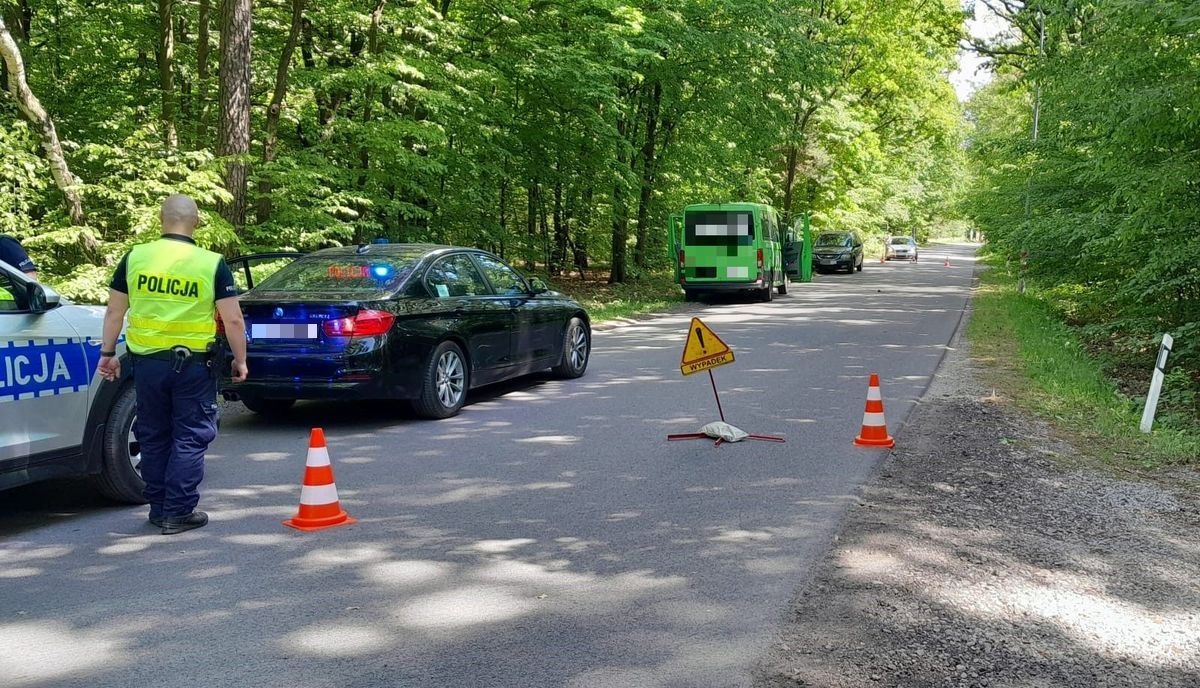 Samochód potrącił pieszego