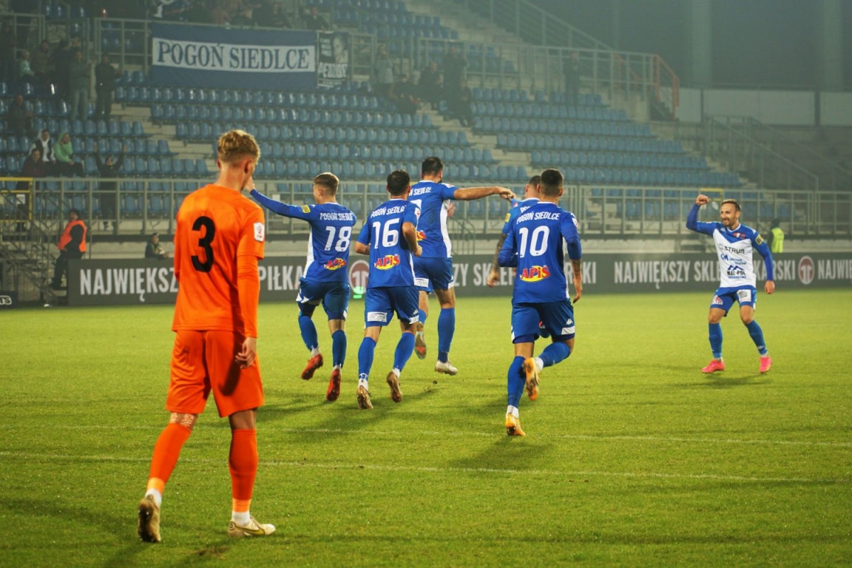 Pogoń Siedlce - GKS Jastrzębie, czyli mecz o awans. Do szczęścia wystarczy punkt