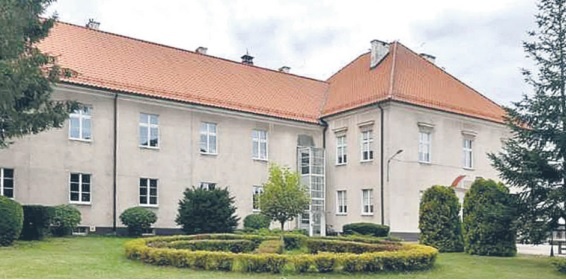 Siennica: Szkoła z ponad 150-letnimi tradycjami zostanie zlikwidowana