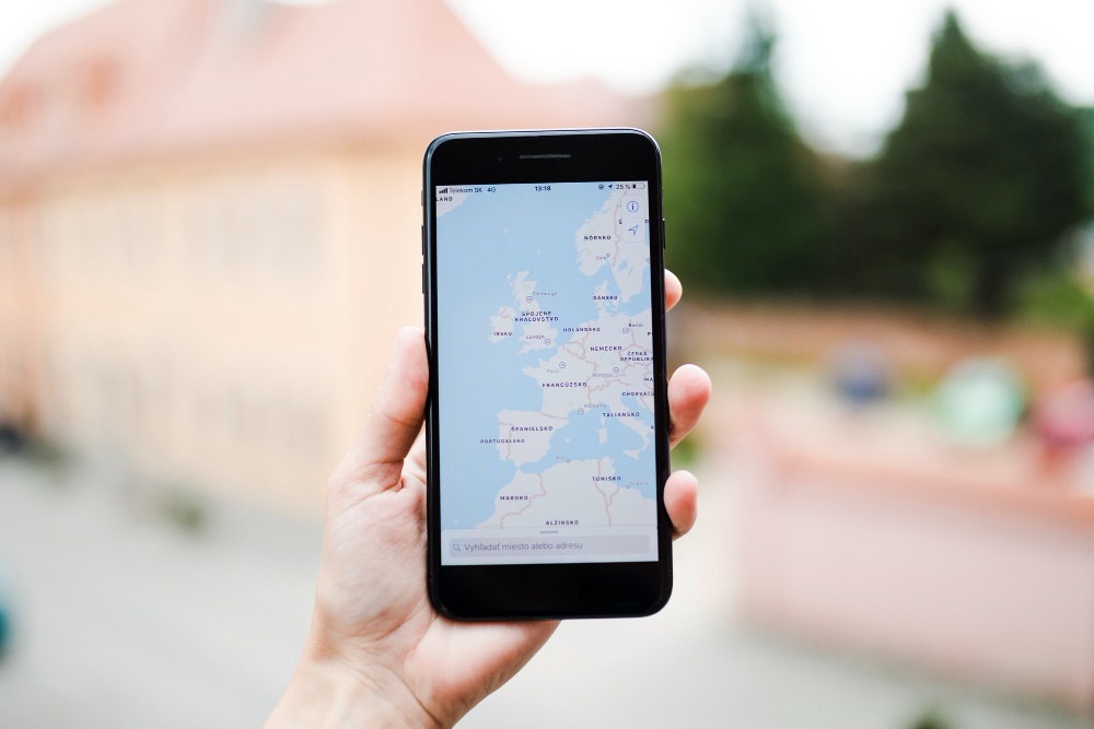 Jak dodać i usunąć opinie na Google Maps?