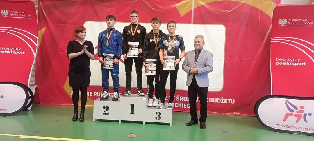 Brąz Kajetana Wieczorka